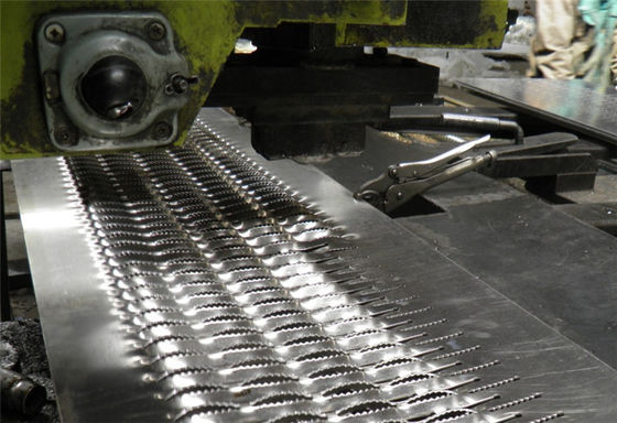 Punching Galvanized Grip Strut Plank Grating Aluminum Stainless Steel Iron Plate