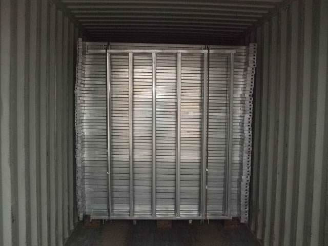 Livestock Horse / Cattle Corral Panels , Low Carbon Steel Metal Corral Fencing