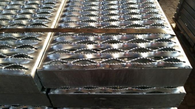 Grip Strut Stair Treads packing