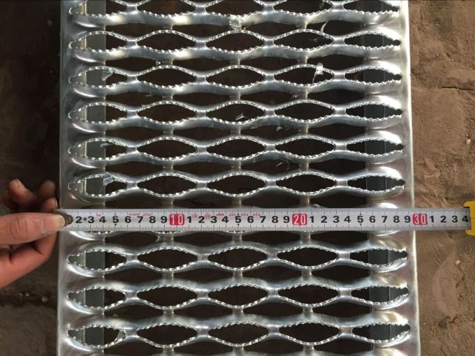 Grip Strut Safety Plank Grating For Vehicle Steps Work Platforms 
