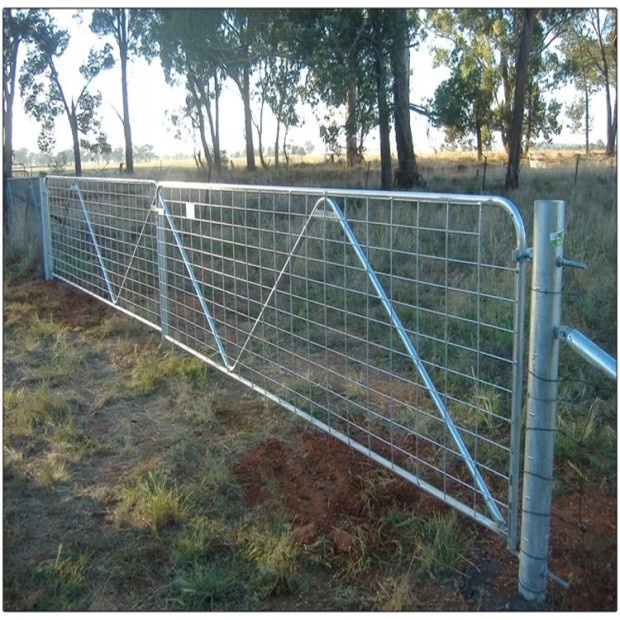 V/N/I-Stay Galvanized Iron Livestock Farm Field Gate 