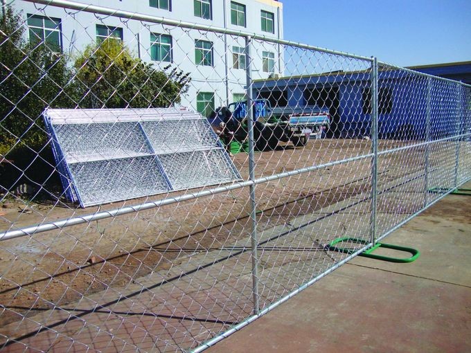 Outdoor Chain Link Movable Fence Panels , Temporary Safety Barrier Fencing